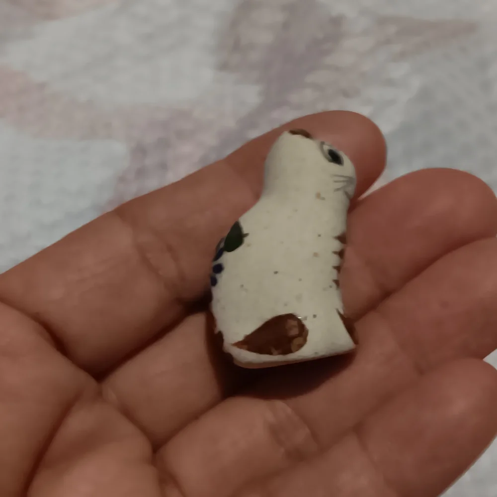 Cat Figurine🐞 - Tan and Brown Ceramic